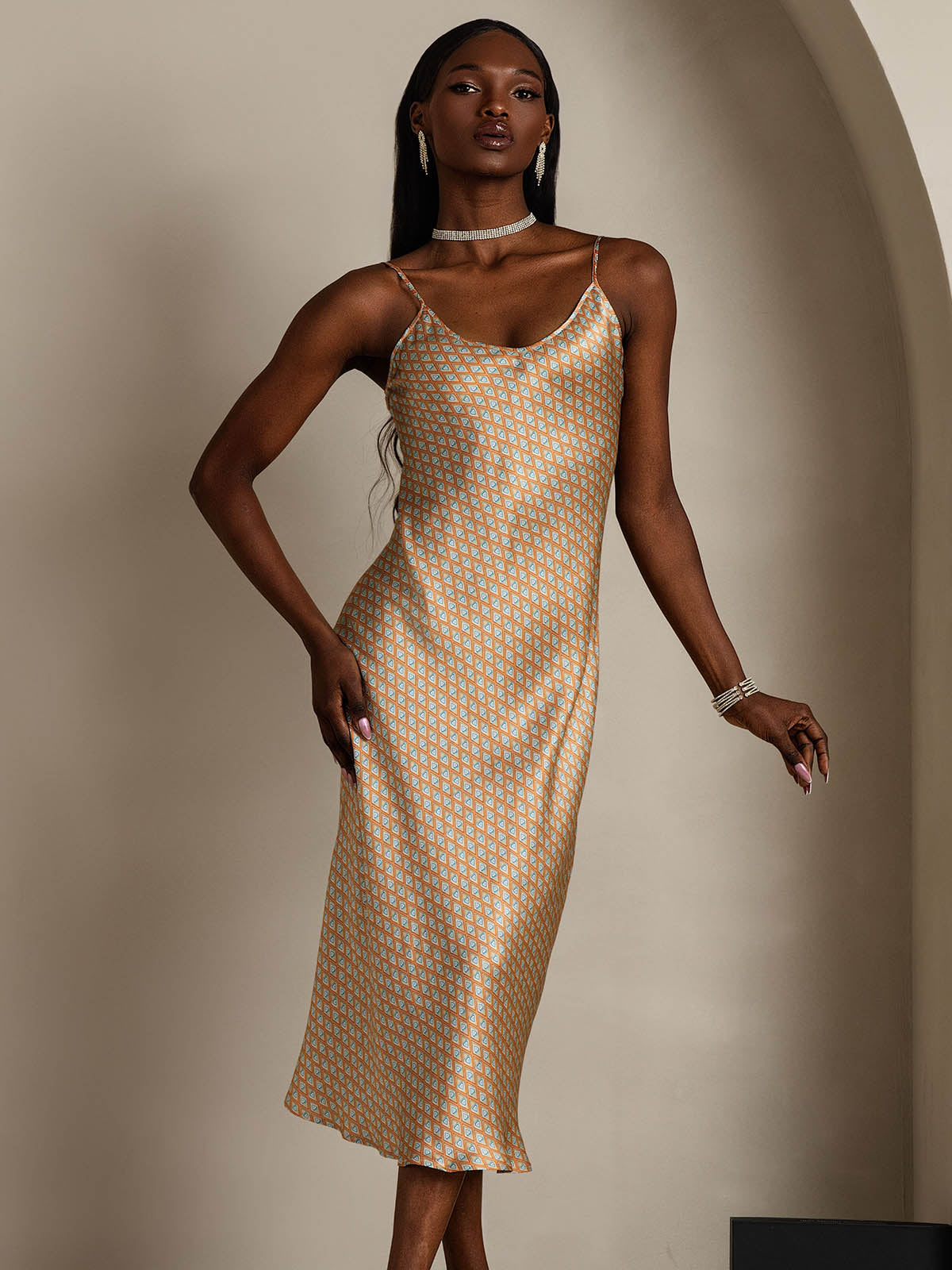 Camisón/vestido largo de seda con tirantes finos
