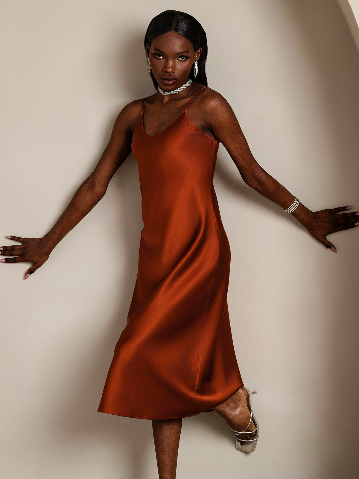 Camisón/vestido largo de seda con tirantes finos