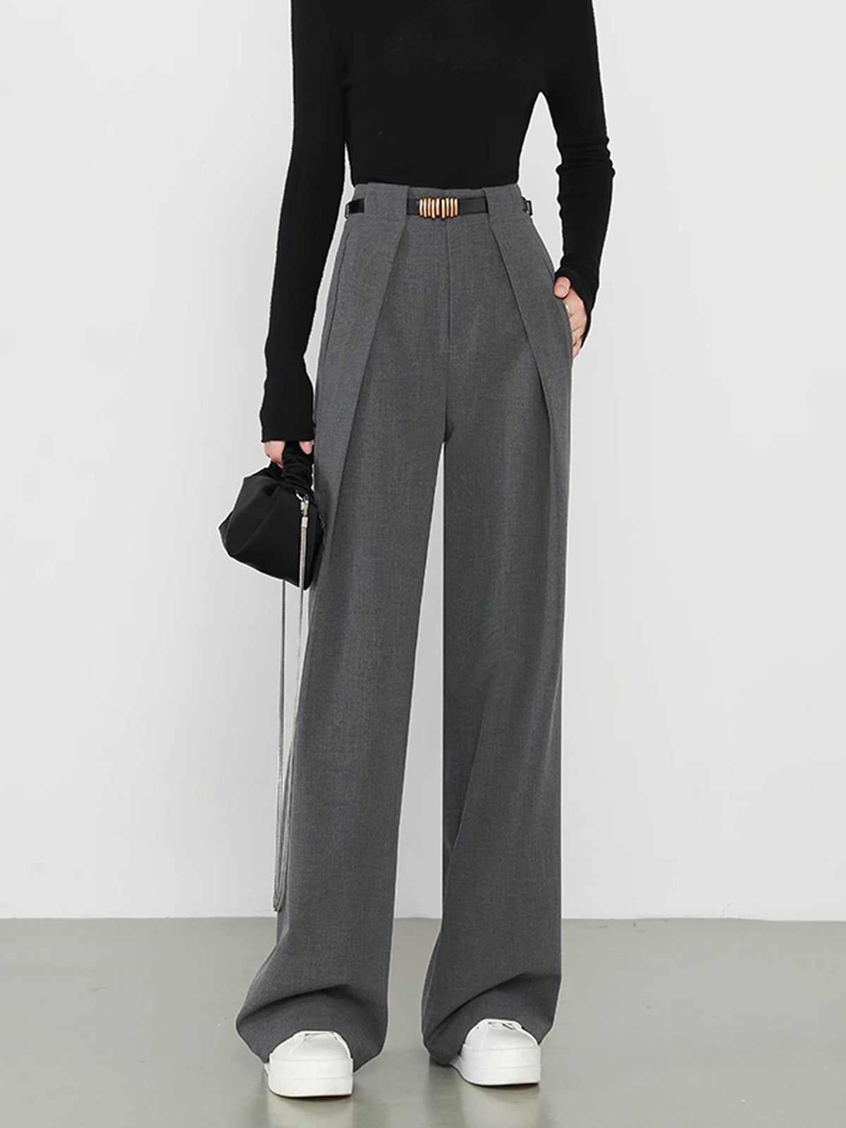 Pantalones rectos con bolsillos lisos