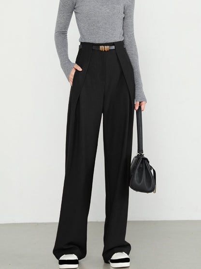 Pantalones rectos con bolsillos lisos