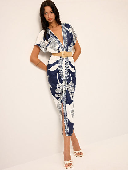 Vestido midi estampado con escote en V profundo y sin cinturón