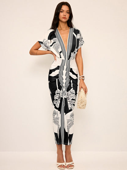 Vestido midi estampado con escote en V profundo y sin cinturón