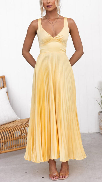 Eline | Elegante vestido largo con escote en V y falda plisada.